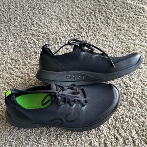 OOFOS OOmg Sport LS Men's Size 11.5 Shoes Black Lace-Up Slip On Comfort Recovery